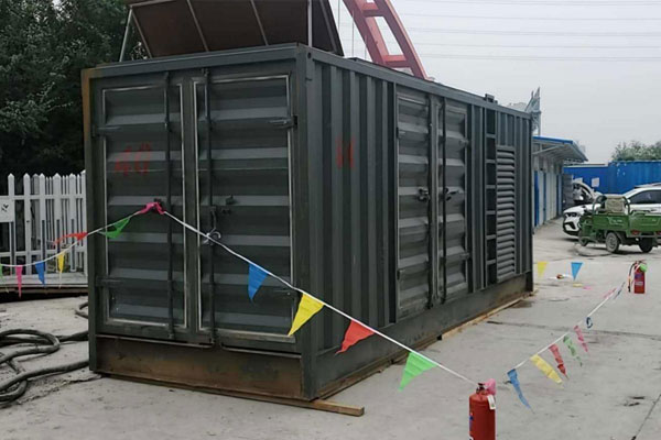 南召发电机租赁空气滤清器多久更换一次？