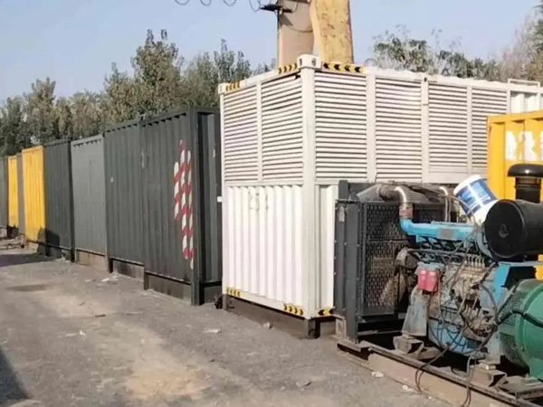 南召200KW柴油发电机机组每小时油耗是多少？