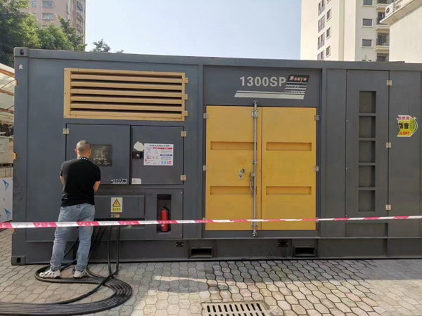 南召500KW发电机组冬季应该配多大的启动电瓶？